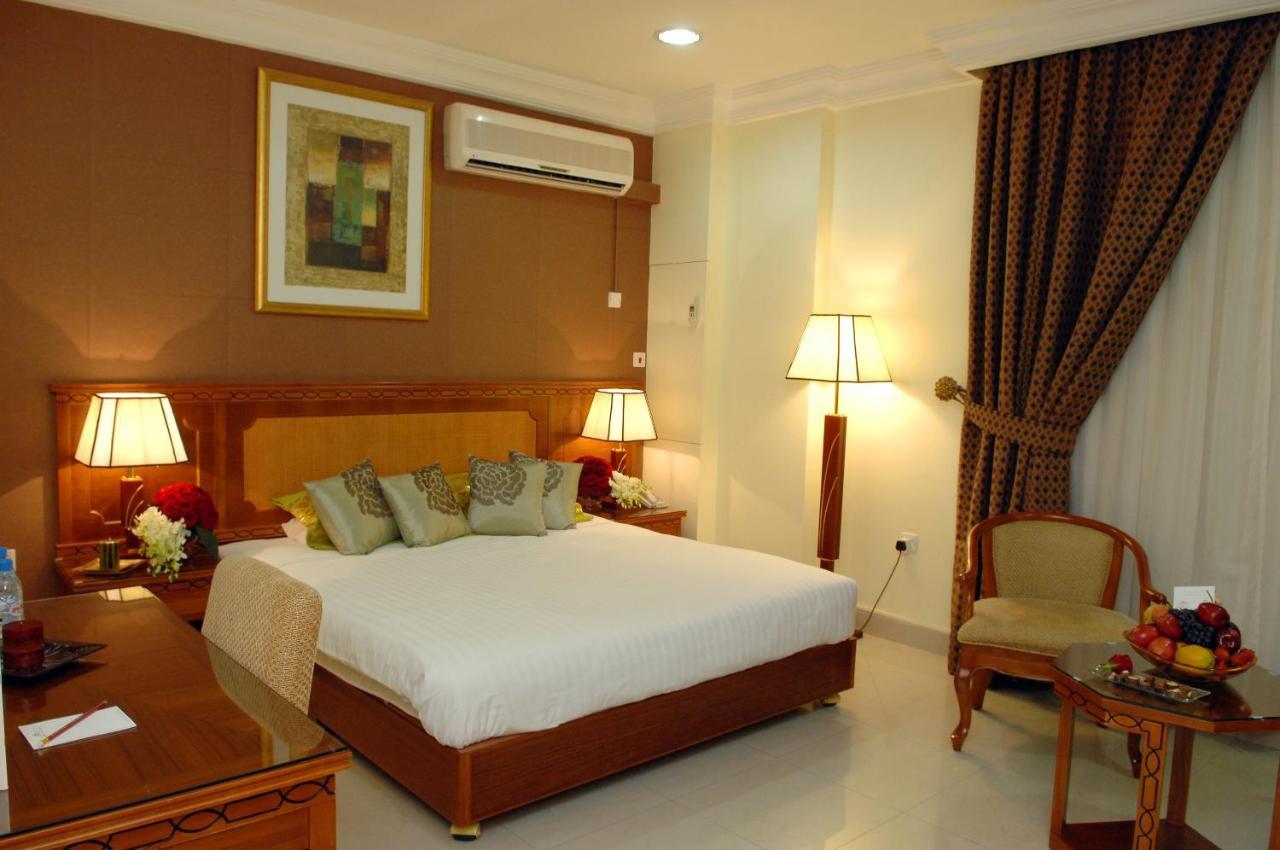 Al Muntazah Plaza Hotel Doha Eksteriør billede