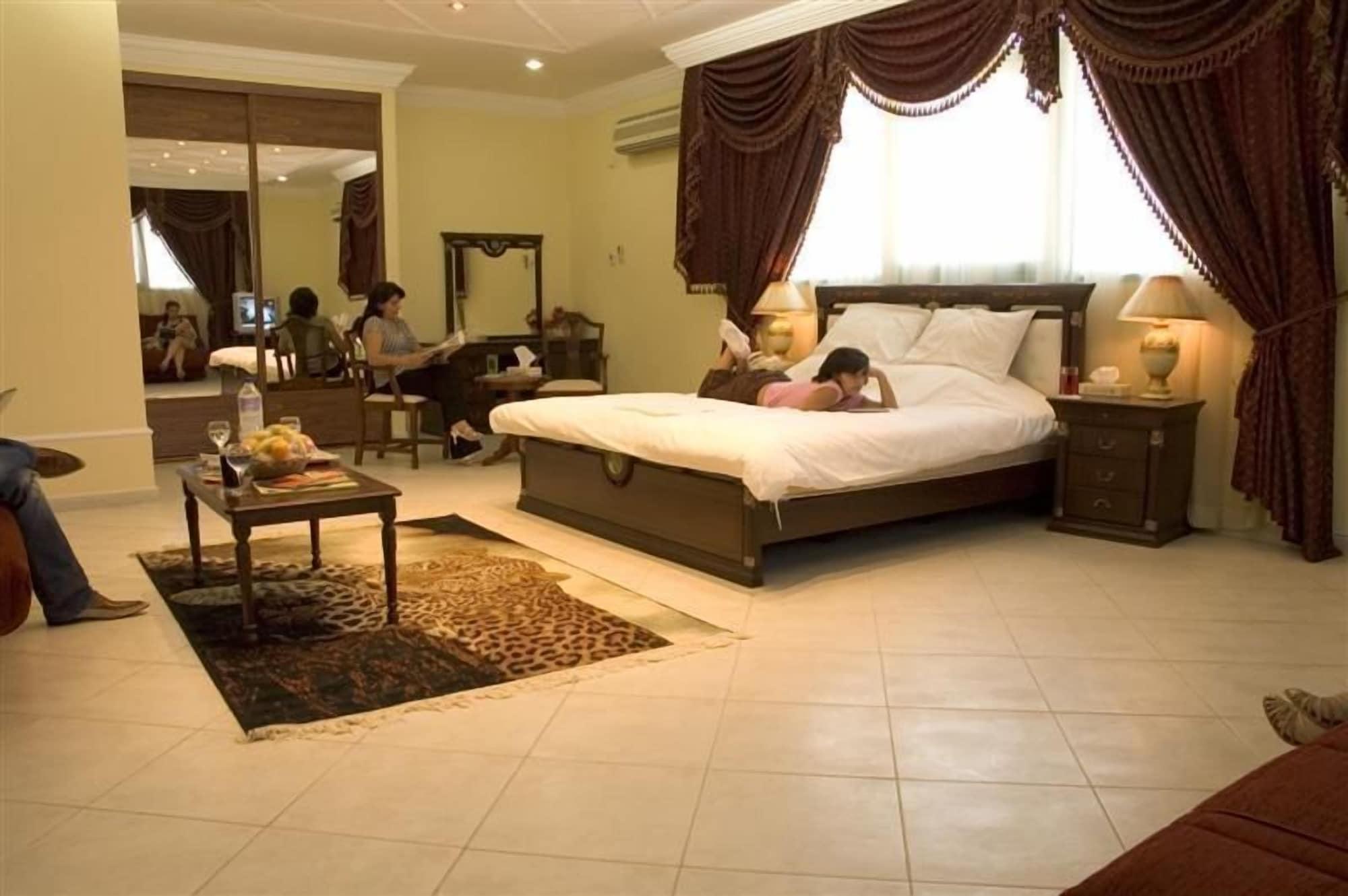 Al Muntazah Plaza Hotel Doha Eksteriør billede