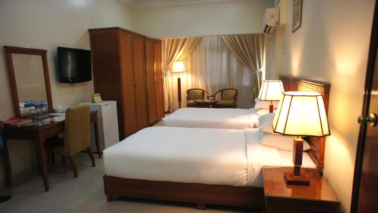 Al Muntazah Plaza Hotel Doha Eksteriør billede