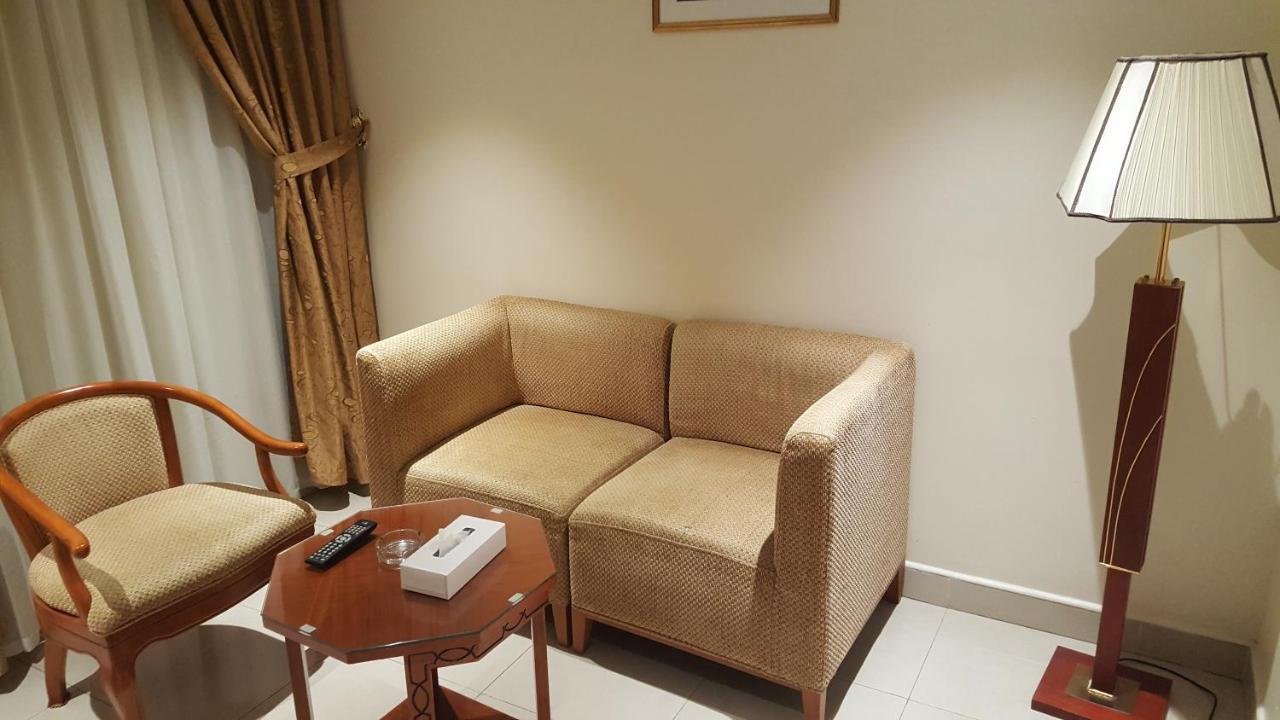 Al Muntazah Plaza Hotel Doha Eksteriør billede